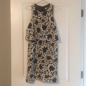 Sleeveless dress